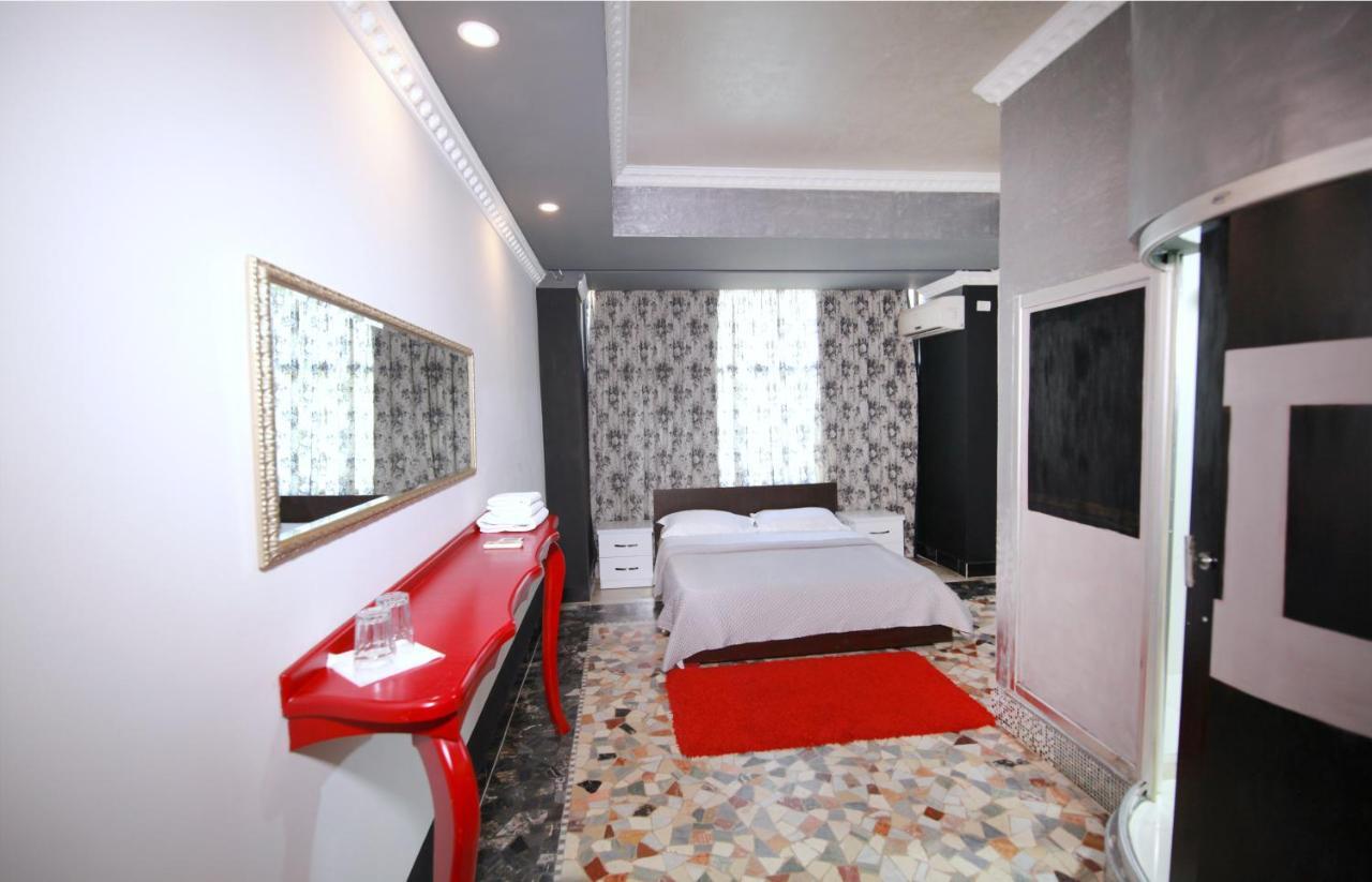 Hotel Eagle Tirana Exterior photo